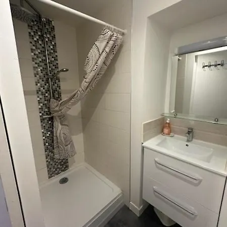 T2 4 Personnes Wifi Et Climatisation * Bagneres-de-Luchon