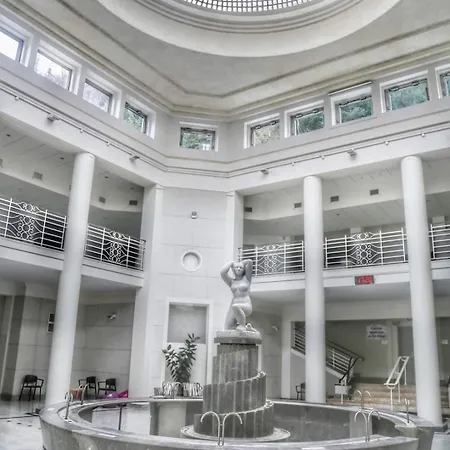 T2 4 Personnes Wifi Et Climatisation Bagnères-de-Luchon