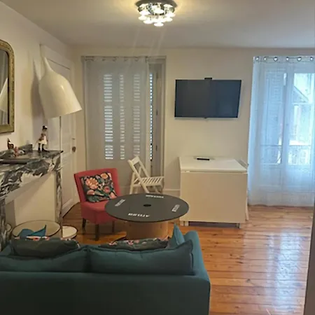 T2 4 Personnes Wifi Et Climatisation Appartamento Bagnères-de-Luchon