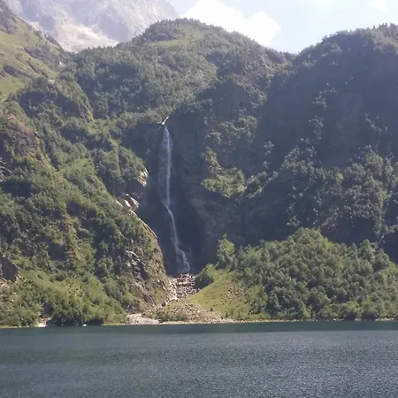 Апартаменты T2 4 Personnes Wifi Et Climatisation Bagneres-de-Luchon